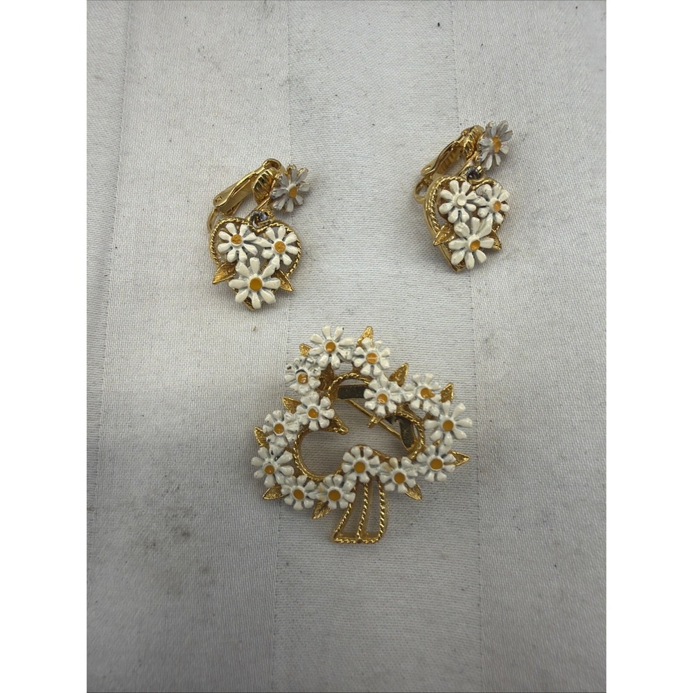 Vintage 3 Leaf‎ Clover Daisy Floral Border Gold Tone Lucky Brooch / Pin Earrings